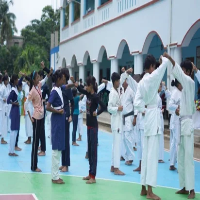 Karate training session at Gram Tarakki Foundation, Bhupatinagar